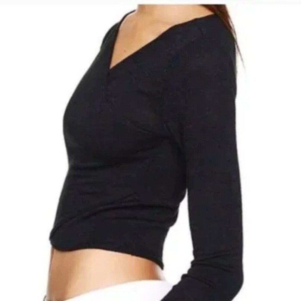 Wilfred Free Cropped Faux Wrap Top in Black Size S